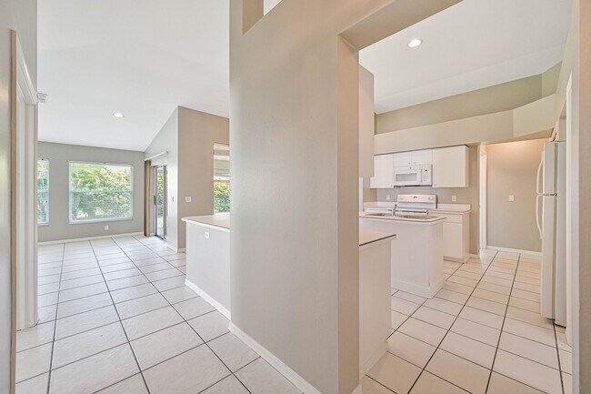 Foto del edificio - ** Fountain Lakes Estero ~ Single Family H...