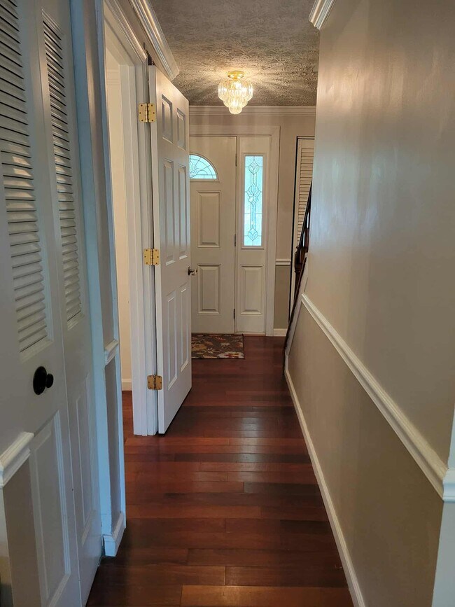 Building Photo - 8451 Ararat Ct