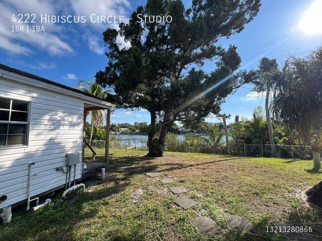 Foto del edificio - 4222 Hibiscus Cir