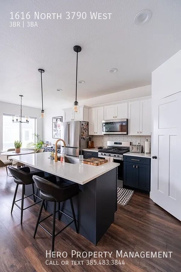 Building Photo - 1616 N 3790 W