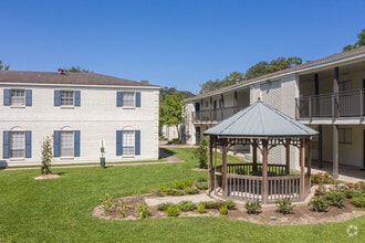 Building Photo - Parc at Mid City