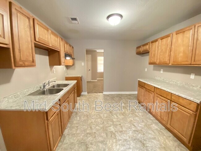 Foto del edificio - 625 W Raines Rd