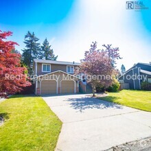 Building Photo - 24001 70th Ave Ct E