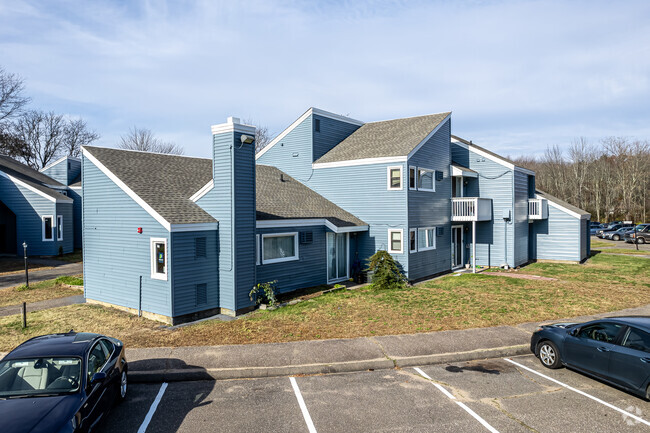 Building Photo - The Flats at Talcott