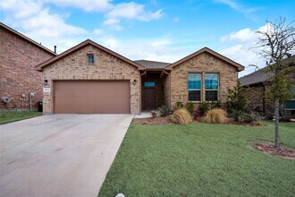 Building Photo - 9112 Stormcrow Dr