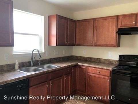 Building Photo - 3 br, 2.5 bath House - 313 Trimble Dr