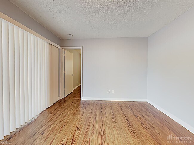 Building Photo - 2814 Fulton St SW
