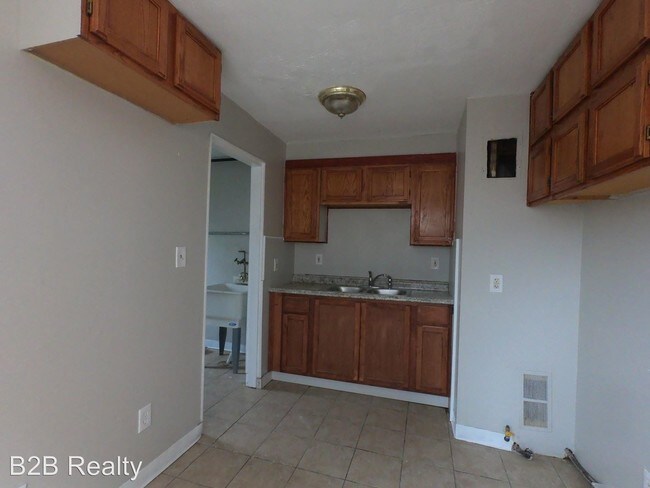 Foto del edificio - 4110-4112 Fulton Pkwy