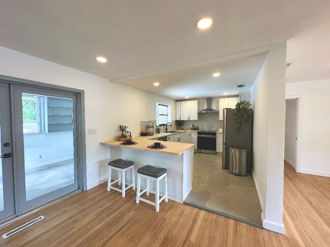 Foto del edificio - 1118 Brookmont Ave E