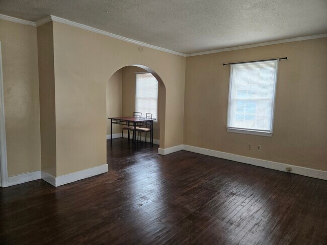 Foto del edificio - 2418 Wheeless Rd