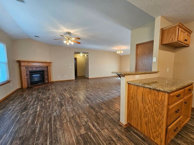 Photo - (3) Bed/(2) Bath in Tecumseh Ridge Addition Avail NOW! Pets Negotiable. House