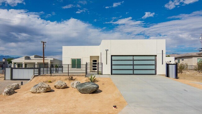 Building Photo - 67670 Buckboard Ln