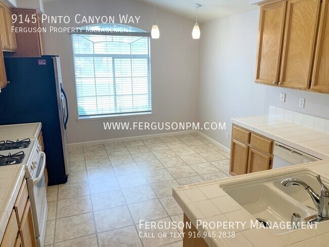 Foto del edificio - 9145 Pinto Canyon Way