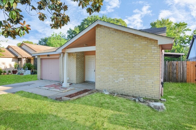 Building Photo - 19214 Cypress River Dr