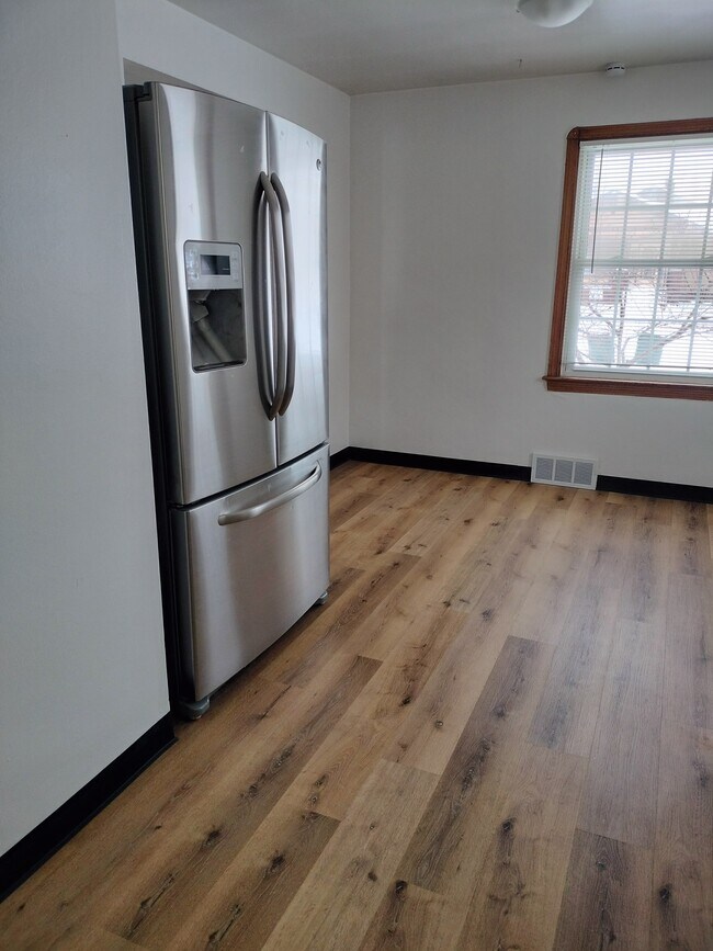 Foto del edificio - 8306 Essen Ave