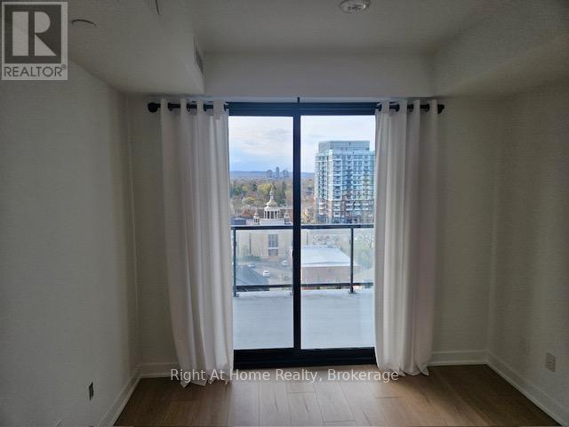 Photo du bâtiment - 2075 Lakeshore Rd.