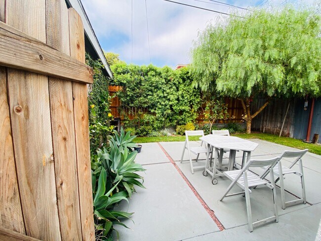 Private gated patio - 12009 Cedar Ave