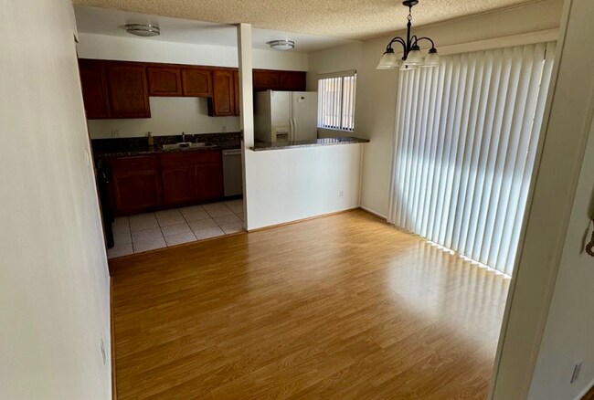 Foto del edificio - 1248 Mariposa St