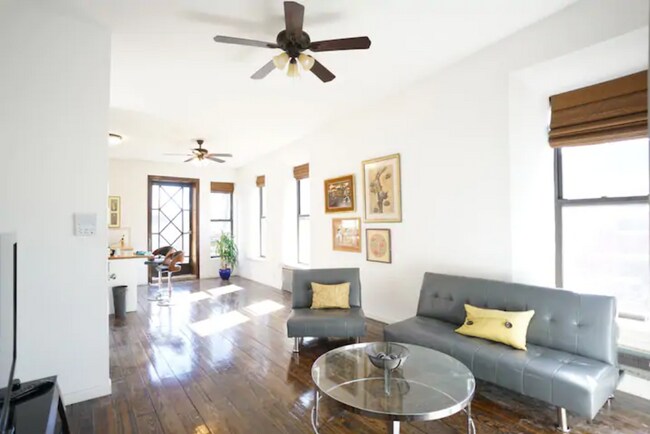 Foto del edificio - 76 Edgecombe Ave