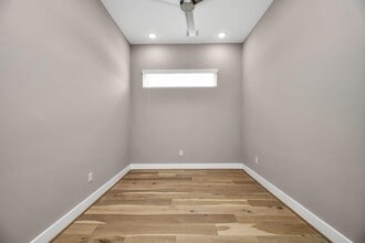 Building Photo - 305 Chobani Ln