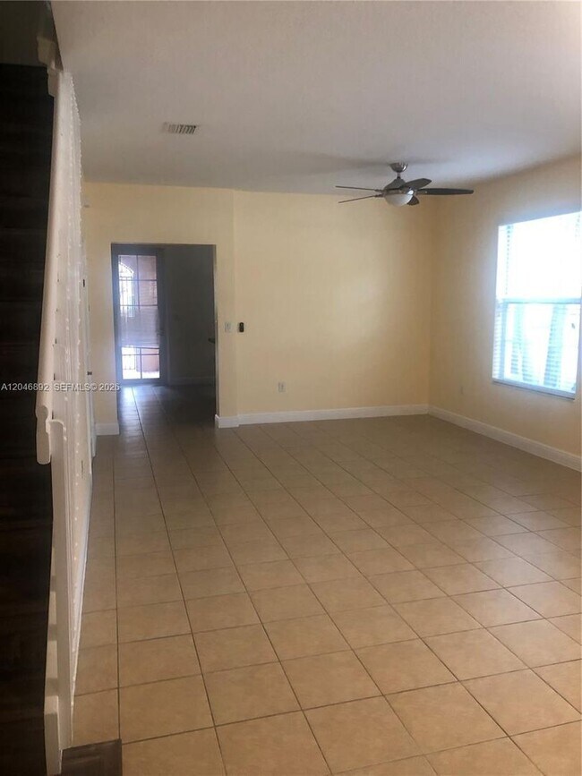 Foto del edificio - 1129 SW 147th Ter