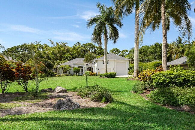 Foto del edificio - 451 SE Pine Rd