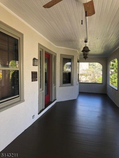 Foto del edificio - 132 Midland Ave