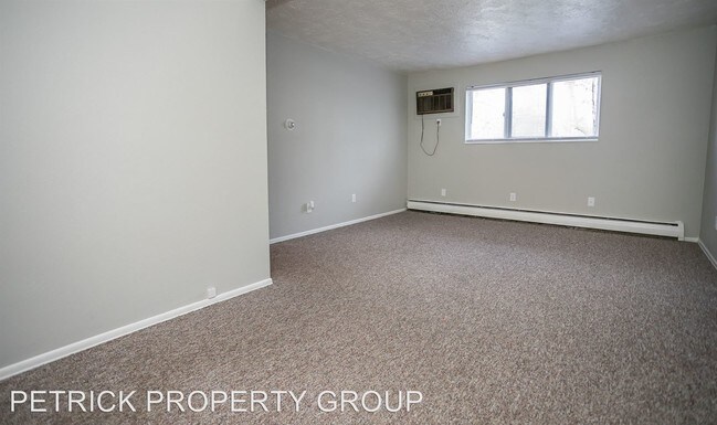 Foto del edificio - 2 br, 1 bath Apartment - 545 E. Erie Ave