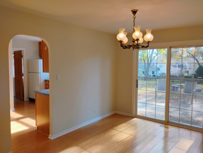 Building Photo - 950 Dunham Ln