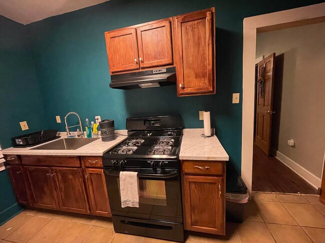 Foto del edificio - 2934 Saint Bernard Ave