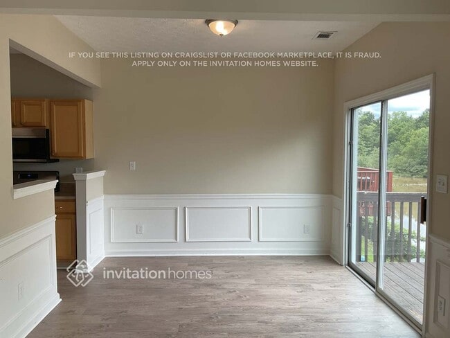 Building Photo - 511 Pondweed Dr