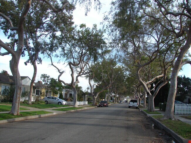 Street View - 4066 Minerva Ave