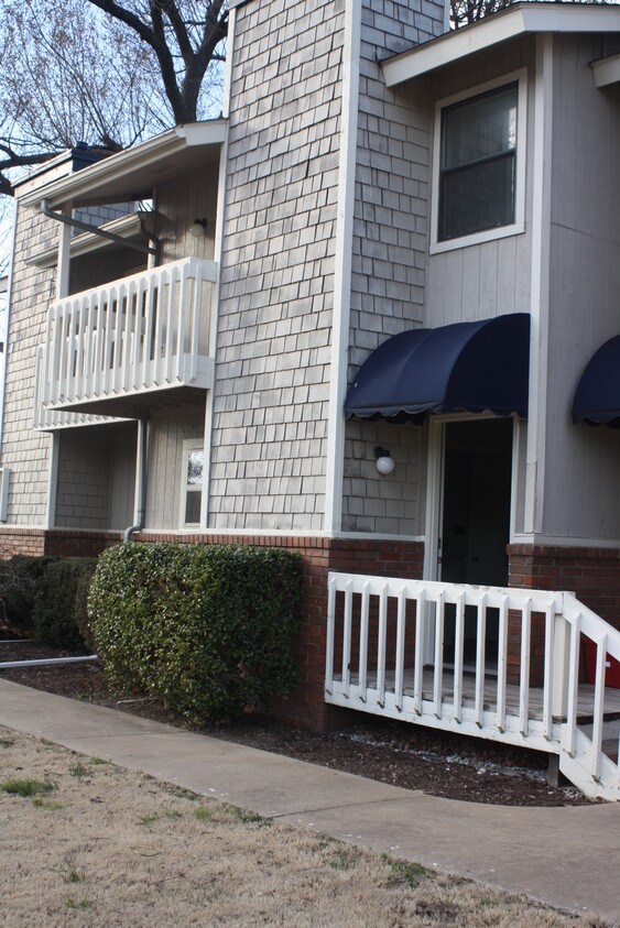 605 W Benton St, Siloam Springs, AR 72761 Townhome Rentals in Siloam