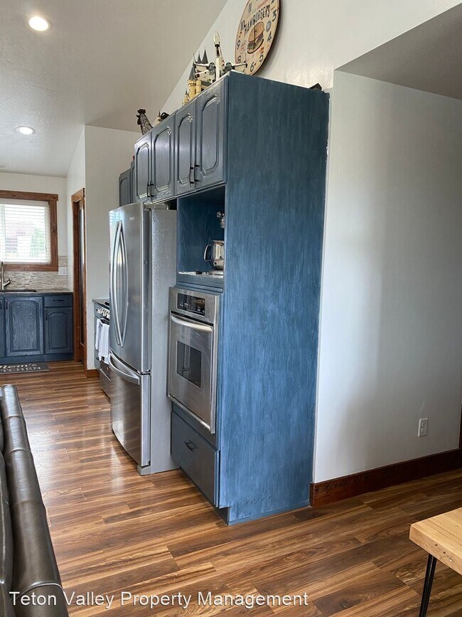 Building Photo - 4 br, 3 bath House - 3341 Elk Ridge Road, ...