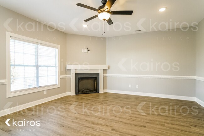Foto del edificio - 3709 Oak Leaf Way Unit C