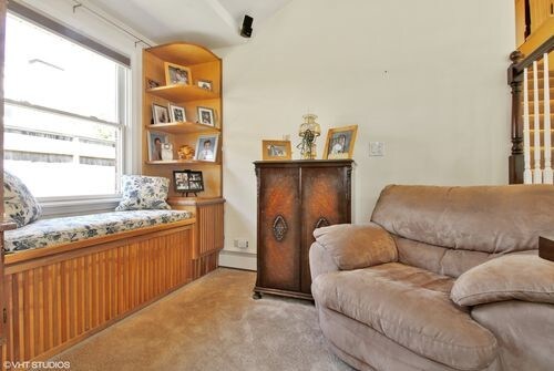 Foto del edificio - 1646 Elmdale Ave