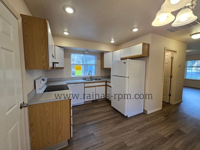 Foto del edificio - 1885 N Allumbaugh St