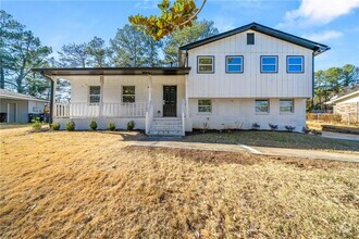 Building Photo - 1113 Brook Ave
