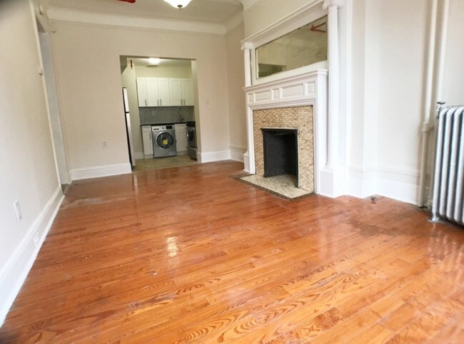 Building Photo - 763 St Nicholas Ave