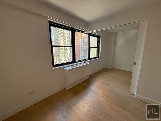 Building Photo - East 39th Street