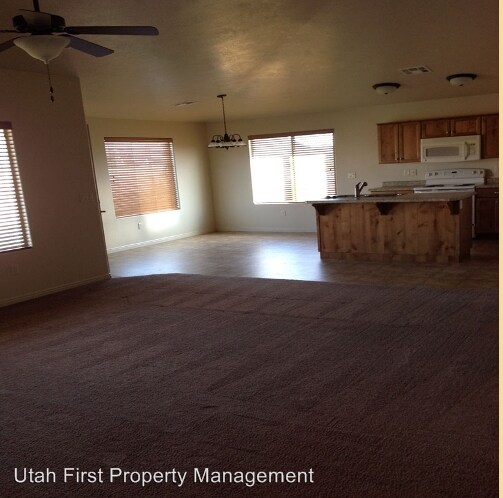 Building Photo - 3 br, 2 bath House - 470 N 1620 W