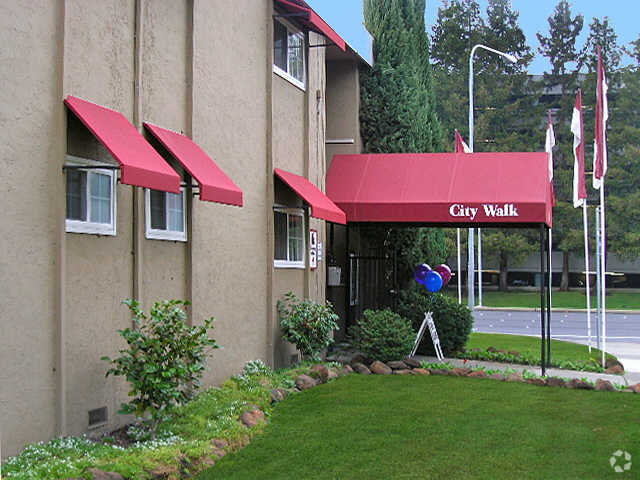 Entrance - City Walk Apartments