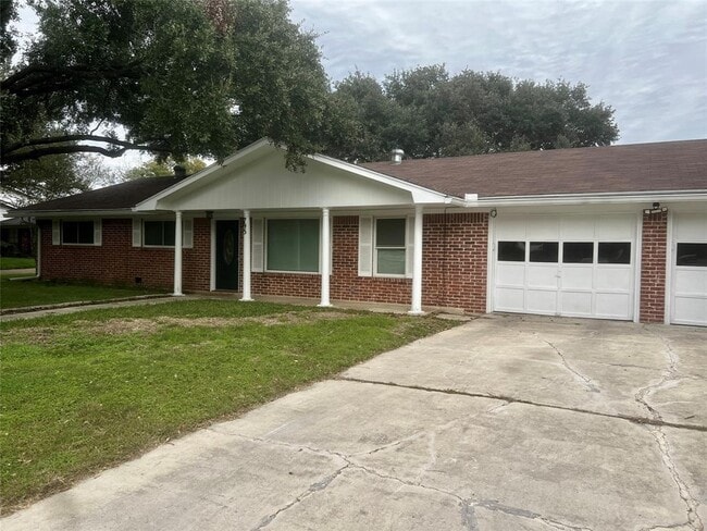 Building Photo - 795 Vogel Dr