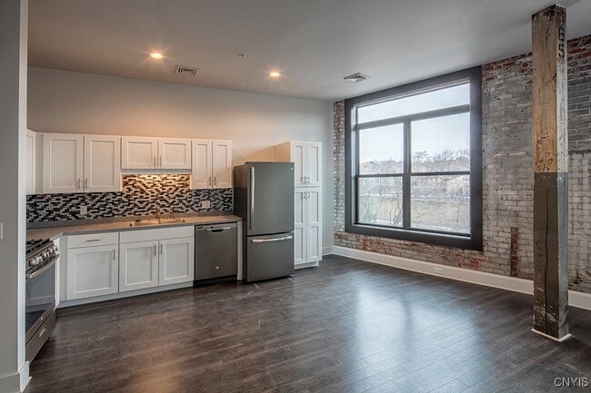 Foto del edificio - 800 N Clinton St