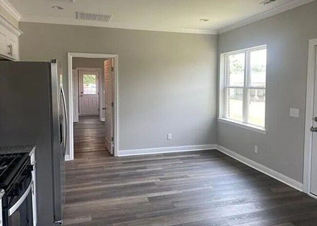 Foto del edificio - West Winchester Duplex