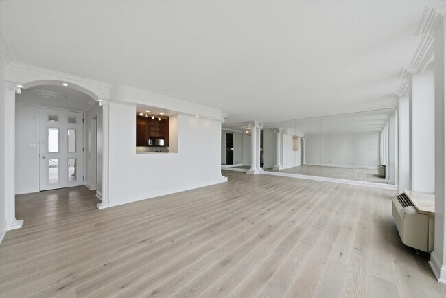 Foto del edificio - 111 E Chestnut St