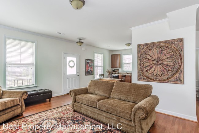 Building Photo - 2 br, 2.5 bath House - 5555 Summerdean Rd