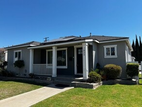 Building Photo - 7820 Farmland Ave