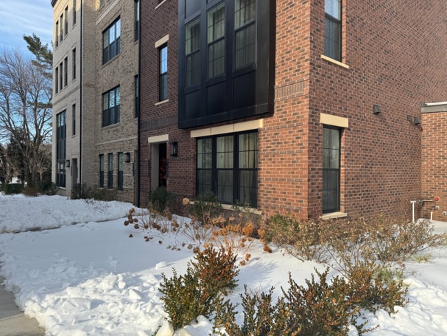 Building Photo - 7400 Backett Wood Ter