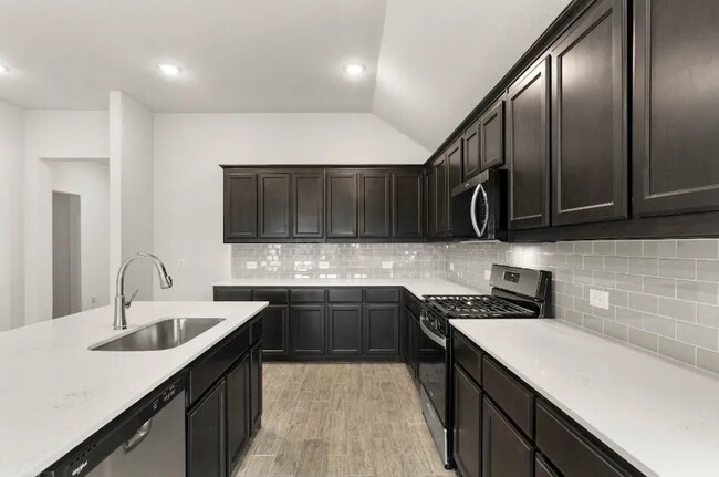 Building Photo - 2841 Hay Ln